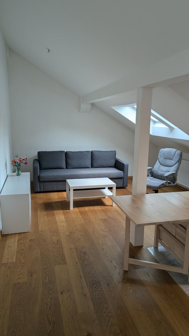 Living room with furniture to sell
