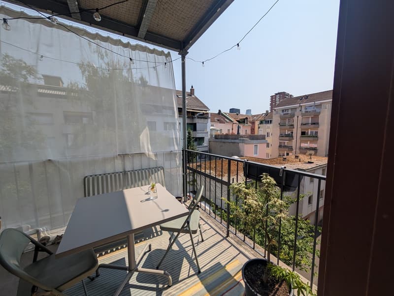 Shared flat with a view, balcony & great location in 4057, 1 room available from August (6)