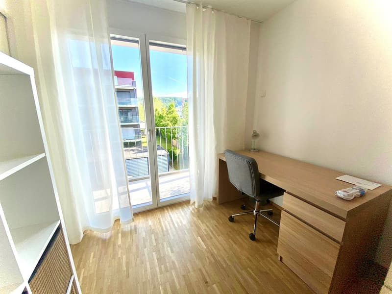 Schönes WG-Zimmer mit idealer Verkehrs-/ÖV Anbindung :) (2)