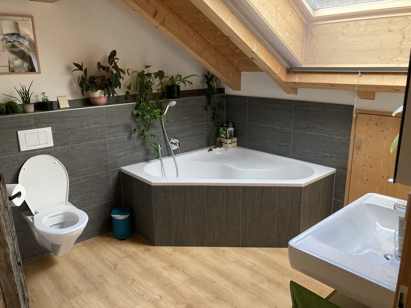 Spacious 4.5-room maisonette apartment in a central location in Schiers / GR (13)