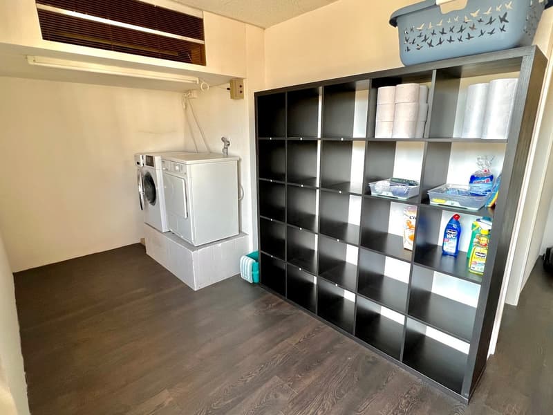 Sehr grosses Zimmer in moderner Wohnung :) (8)