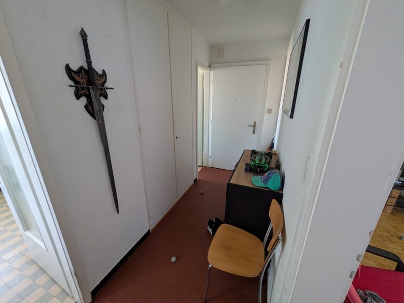 Gemütliche 2.5-Zimmer-Wohnung mit super Standort (3)