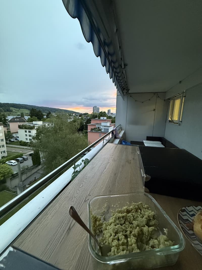 Chambre dans un appartement spacieux avec grand balcon (5)