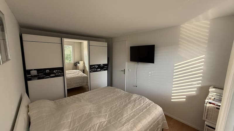Appartement attractif de 4.5 pièces avec balcon, boîte de garage et emplacement idéal (4)