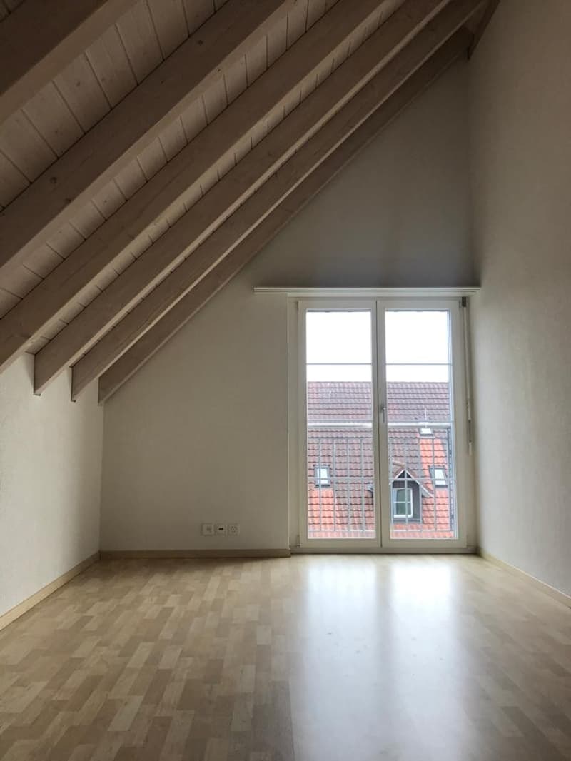 Tenant sought from October for top deal in Winkel Rüti (6)