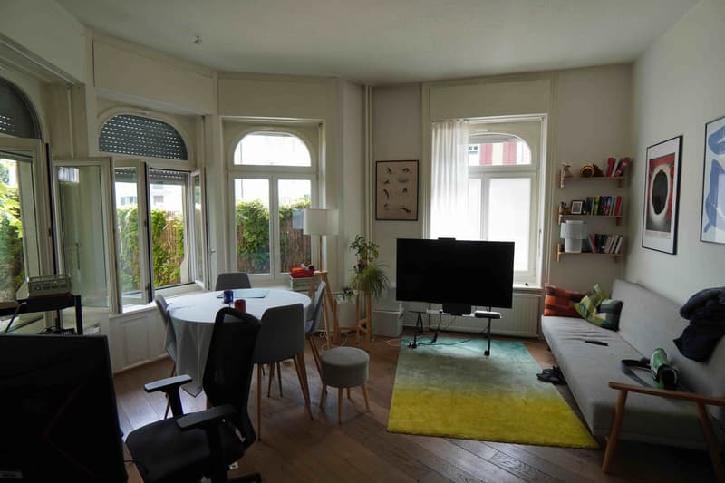 Charming 2.5-Room Ground Floor Apartment with Garden near Lake Zürich Seestrasse, 8038 Zürich (2)