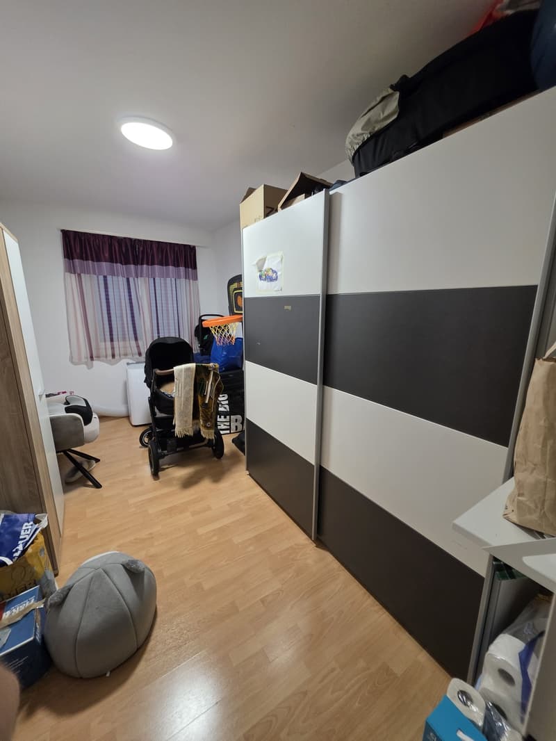 Familienfreundliche 5.5-Zimmer-Wohnung mit Balkon und Spielplatz (6)
