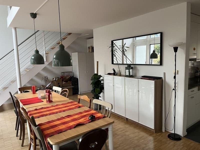Bright unfurnished room in shared Altstetten apartment, 15min to Zurich city center (2)