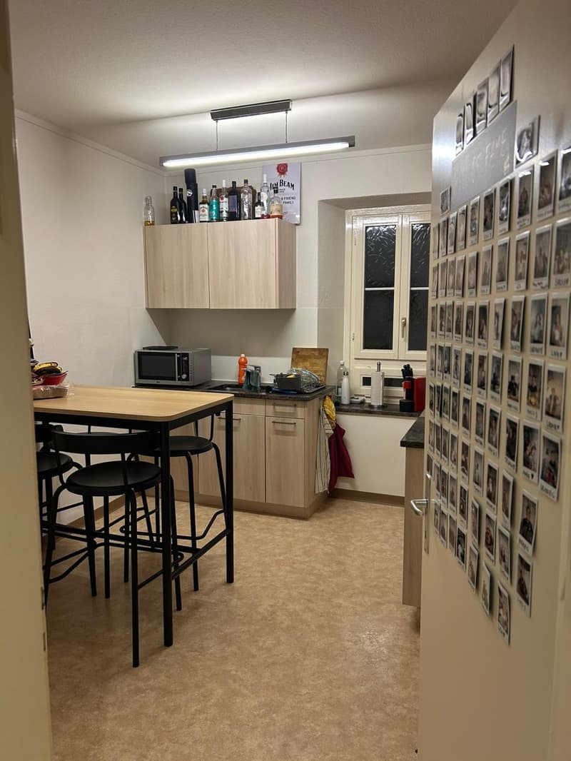 Room in Chur's Old Town (4)