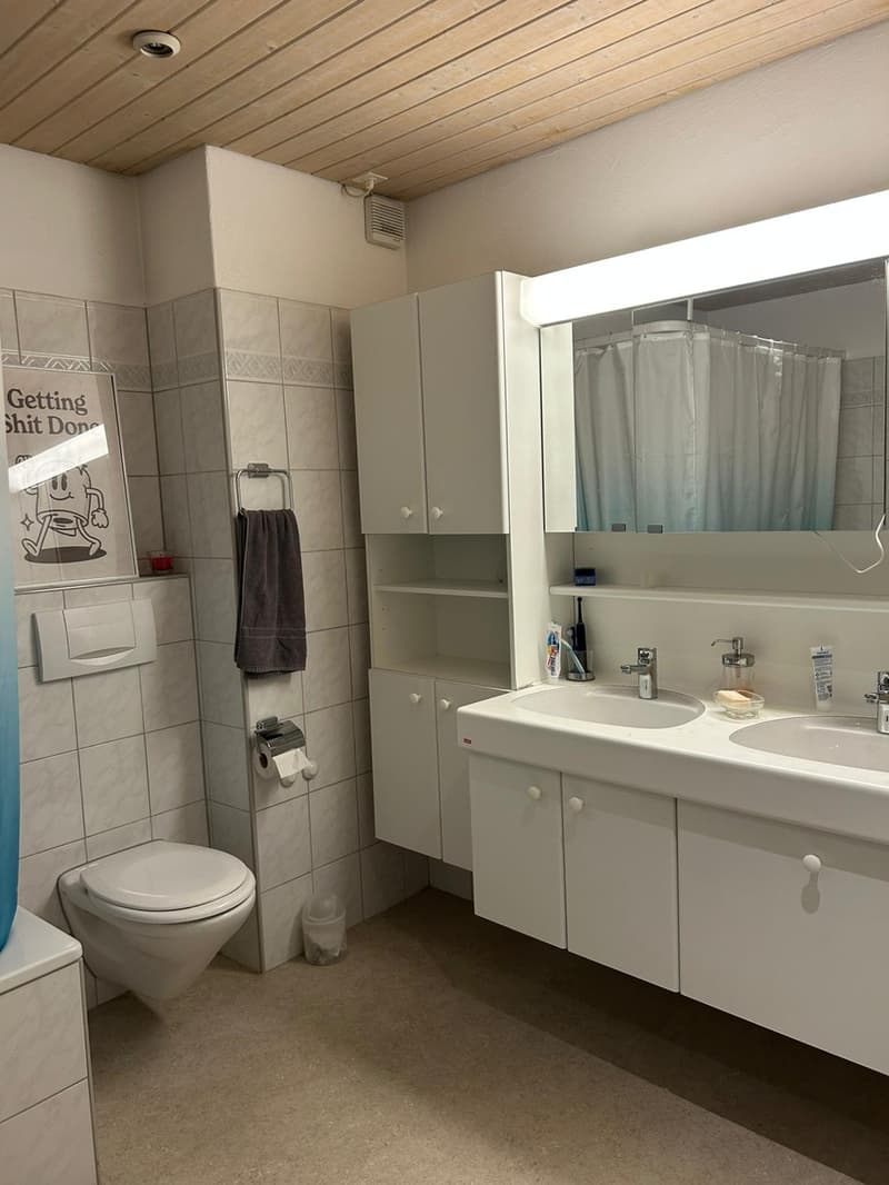 Room in Chur's Old Town (3)