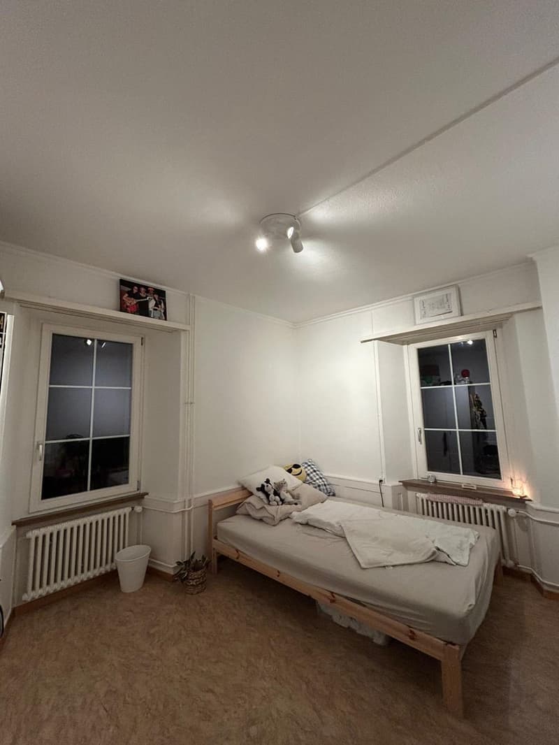 Room in Chur's Old Town (5)