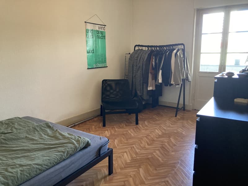 Charming 2-room apartment in the popular St. Johann quarter (4)