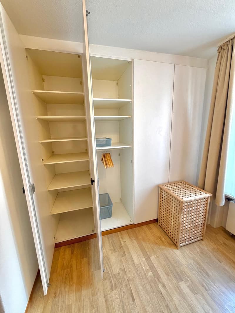 Zentrales Zimmer mitten im Kreis 4 :) (2)