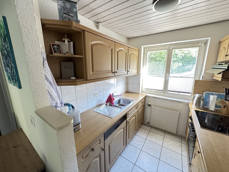 3.5-room apartment on the Rhine with balcony, furnished, fixed-term sublet. (6)