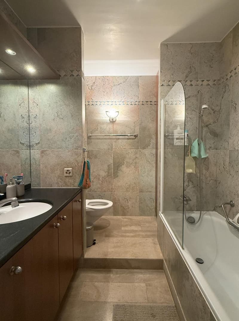 2.5-Room Apartment for Rent in Central Lausanne (5)