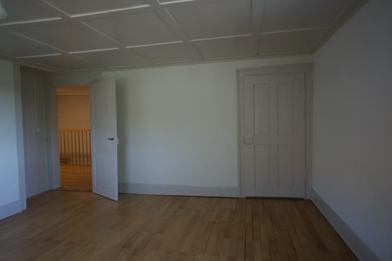Helles WG-Zimmer im frisch renovierten Bauernhaus in Schwerzenbach "Villa Kunterbunt 2.0" (11)