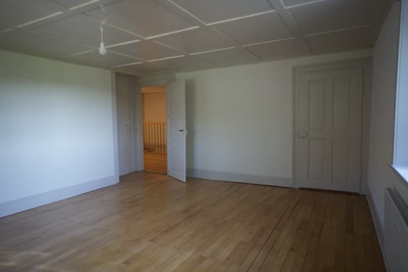 Helles WG-Zimmer im frisch renovierten Bauernhaus in Schwerzenbach "Villa Kunterbunt 2.0" (4)