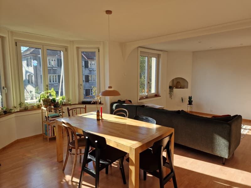 Befristete 3.5-Zimmerwohnung in Wipkingen zur Untermiete (2)