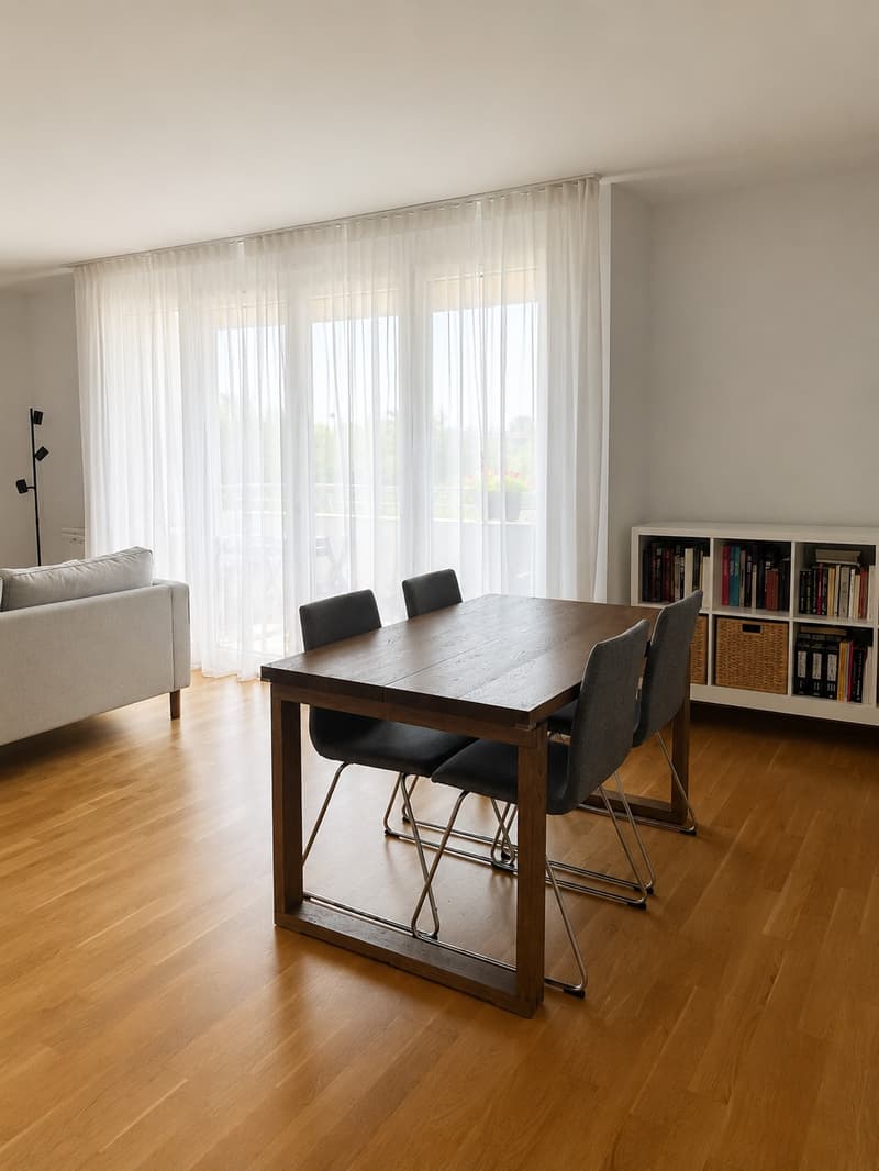 Sous-location meublée Appartement de 4,5 pièces (90 m²) à Nyon / Furnished sublet 4.5-room apartment (90 m²) in Nyon (5)