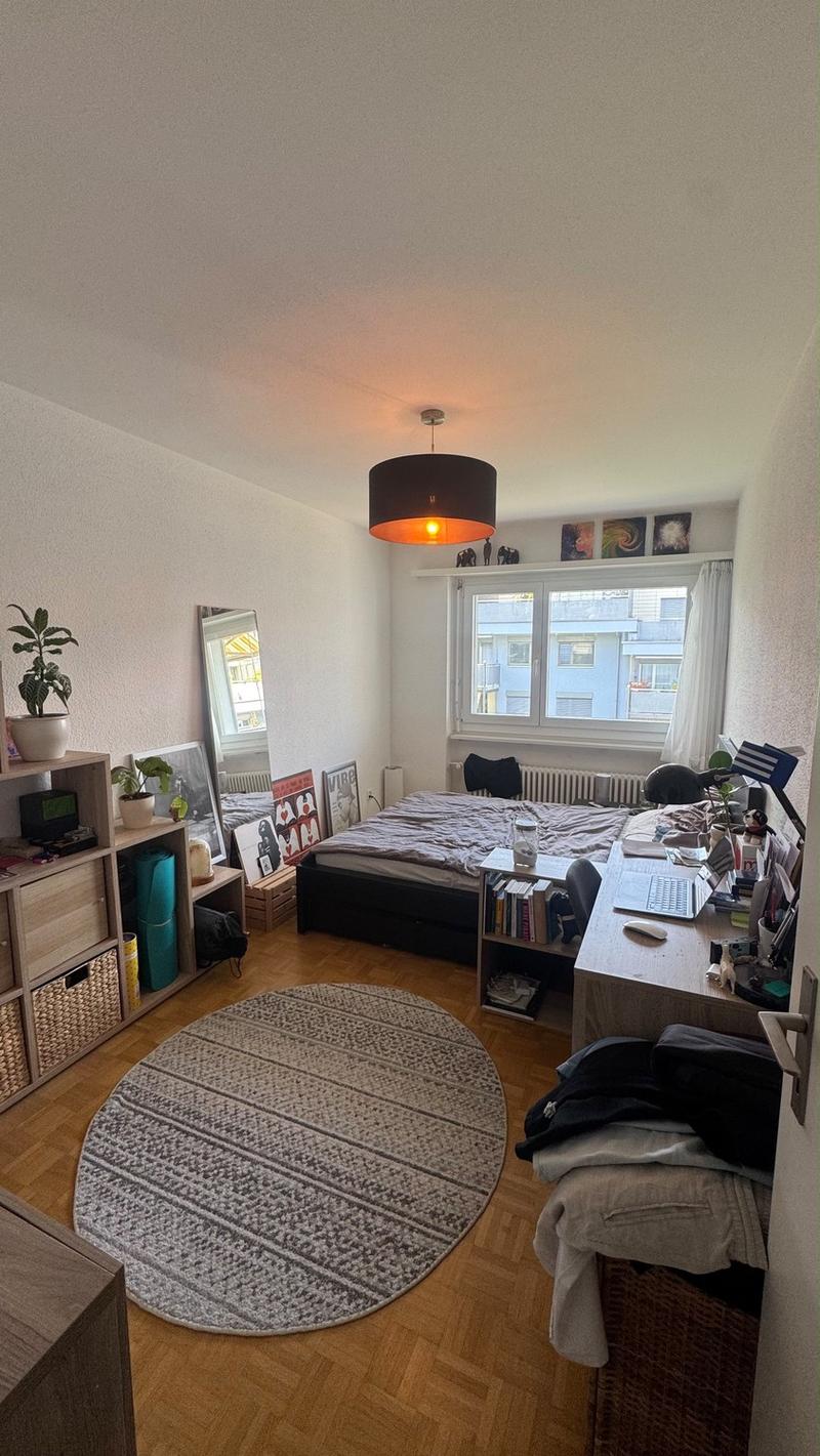 Bright, unfurnished room in a fully equipped 2-person flatshare | Helles, unmöbliertes Zimmer in voll ausgestatteter 2er-WG (3)