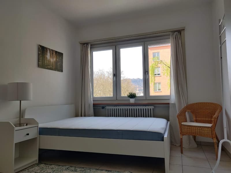 Chambre meublée pour location dans un emplacement central de premier plan - Disponible à partir d'août (1)