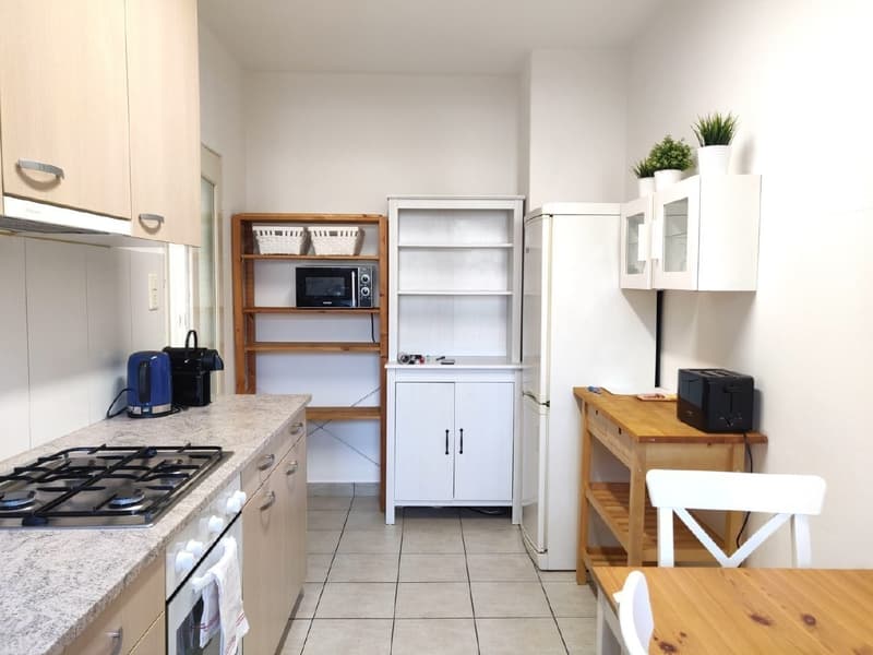 Chambre meublée pour location dans un emplacement central de premier plan - Disponible à partir d'août (5)