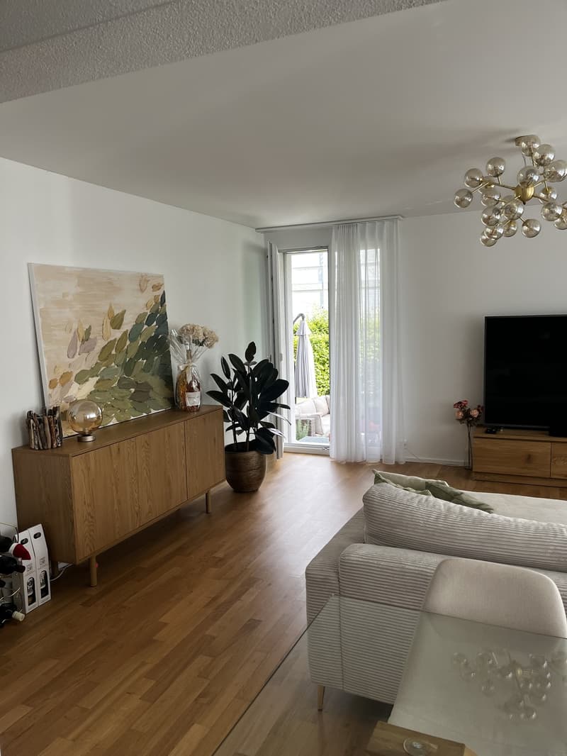 Grosses Zimmer in moderner Wohnung mit Garten befristet (FebruarJuni, flexibel) (5)