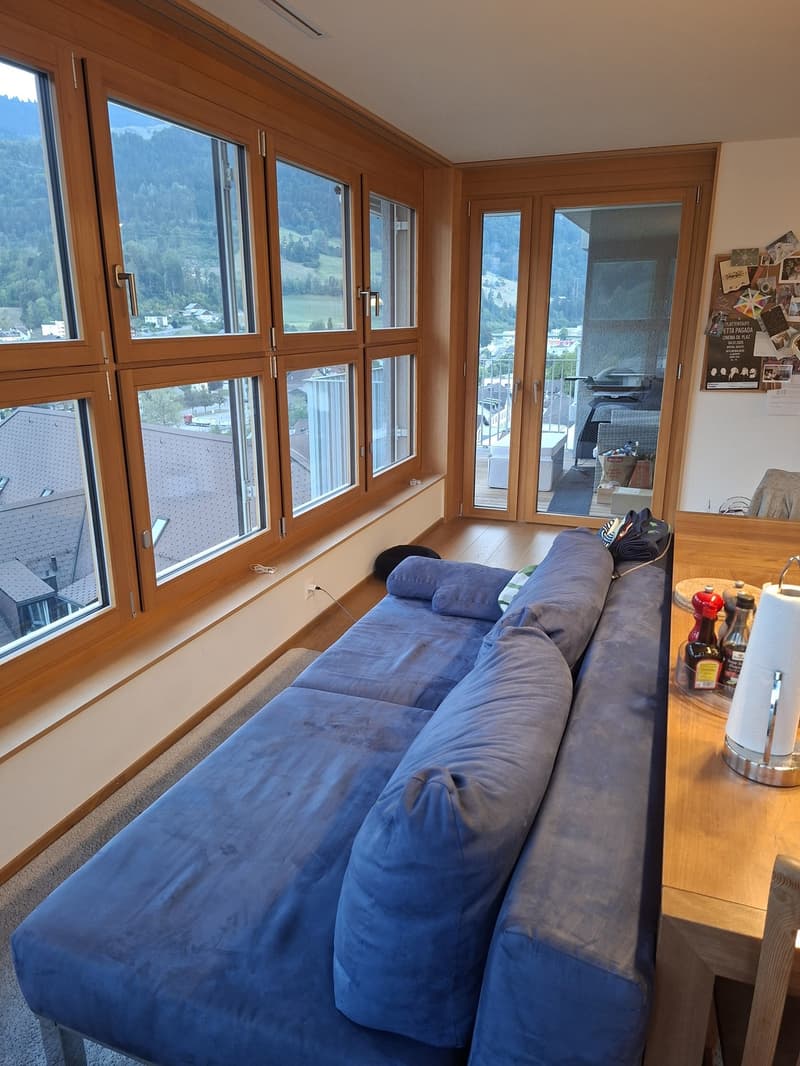 Appartamento moderno 3.5 locali con vista spettacolare su Ilanz, 6° piano con ascensore e balcone (8)
