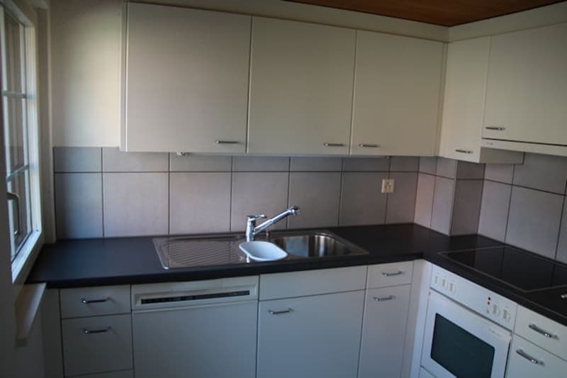 Ruhige 2.5-Zimmer-Wohnung in Oberwil bei Zug nahe am Zugersee (8)