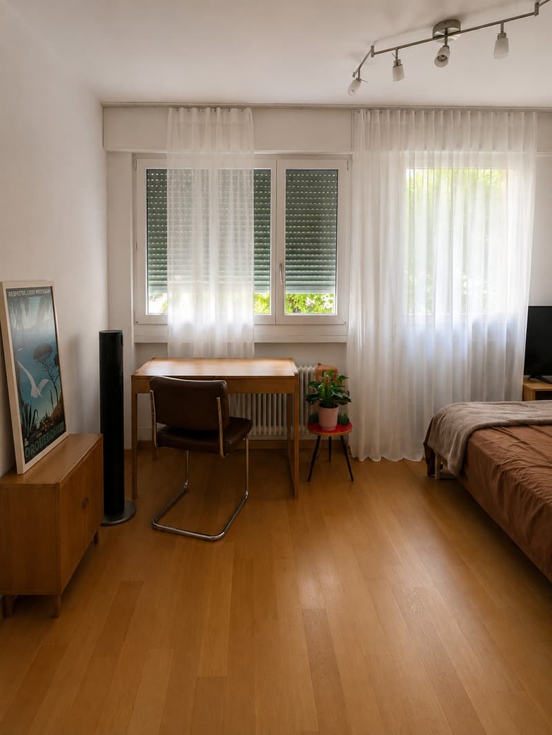 Chambre meublée en appartement central de 3,5 pièces à partir du 1er septembre (3)