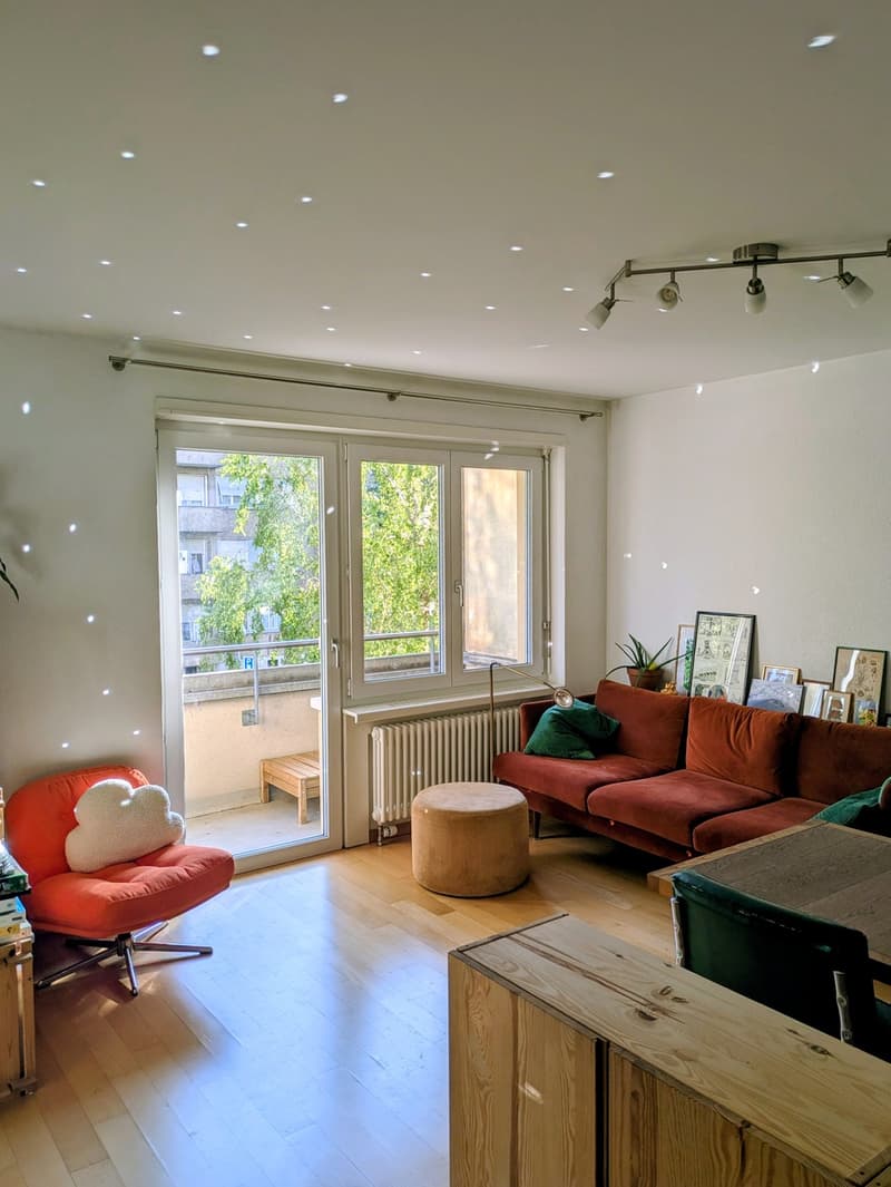 Chambre meublée en appartement central de 3,5 pièces à partir du 1er septembre (2)