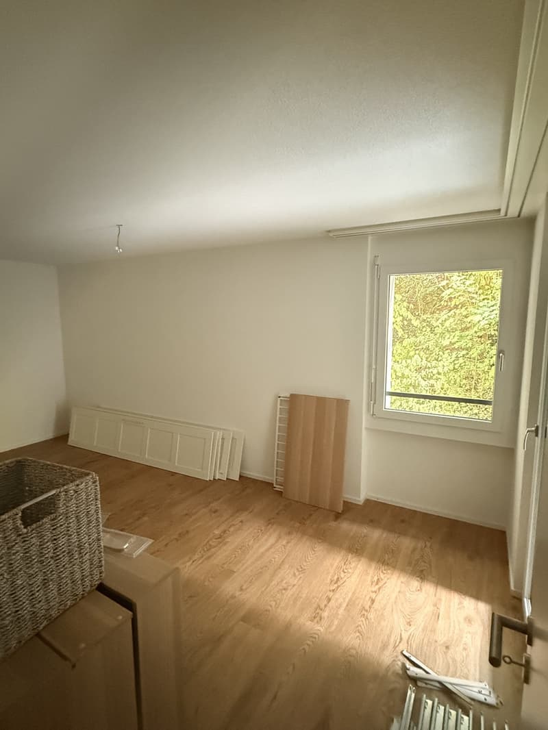 Camera moderna in condivisione con bagno privato & balcone a Ostermundigen (5)