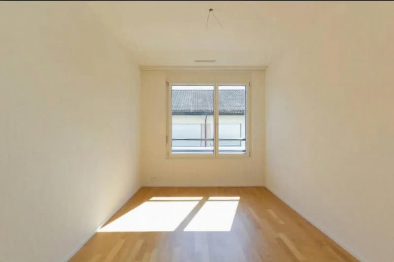 Helle 3.5-Zimmer Wohnung im Zentrum von Rüti (7)