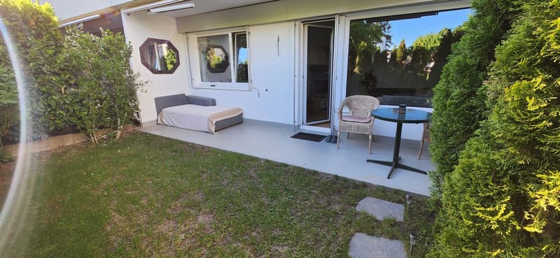 Bright 1.5-room studio with 20m² private garden in Urdorf (01 Sept-01 Oct) (6)