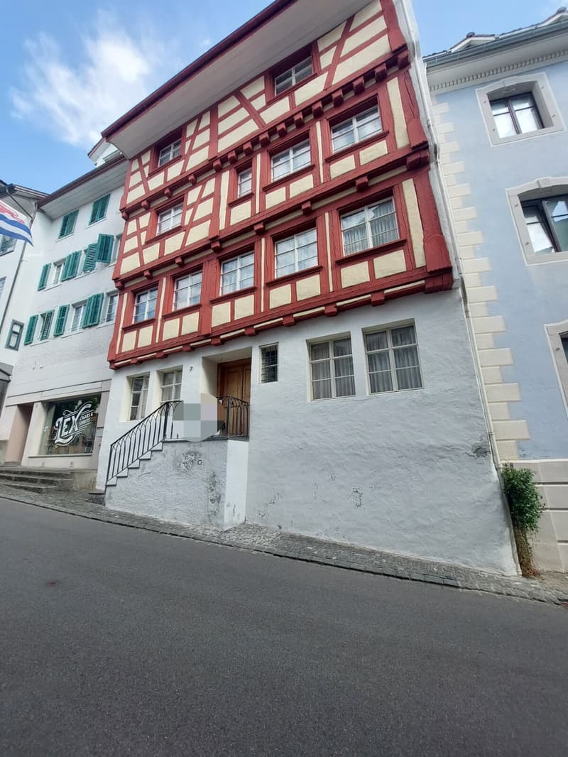 Charmant appartement 4.5 pièces dans la vieille ville de Wil (2)