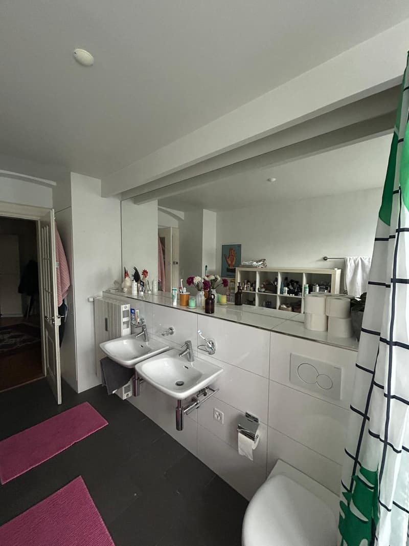 Shared room for rent | beautiful, large old apartment in St.Gallen (2)