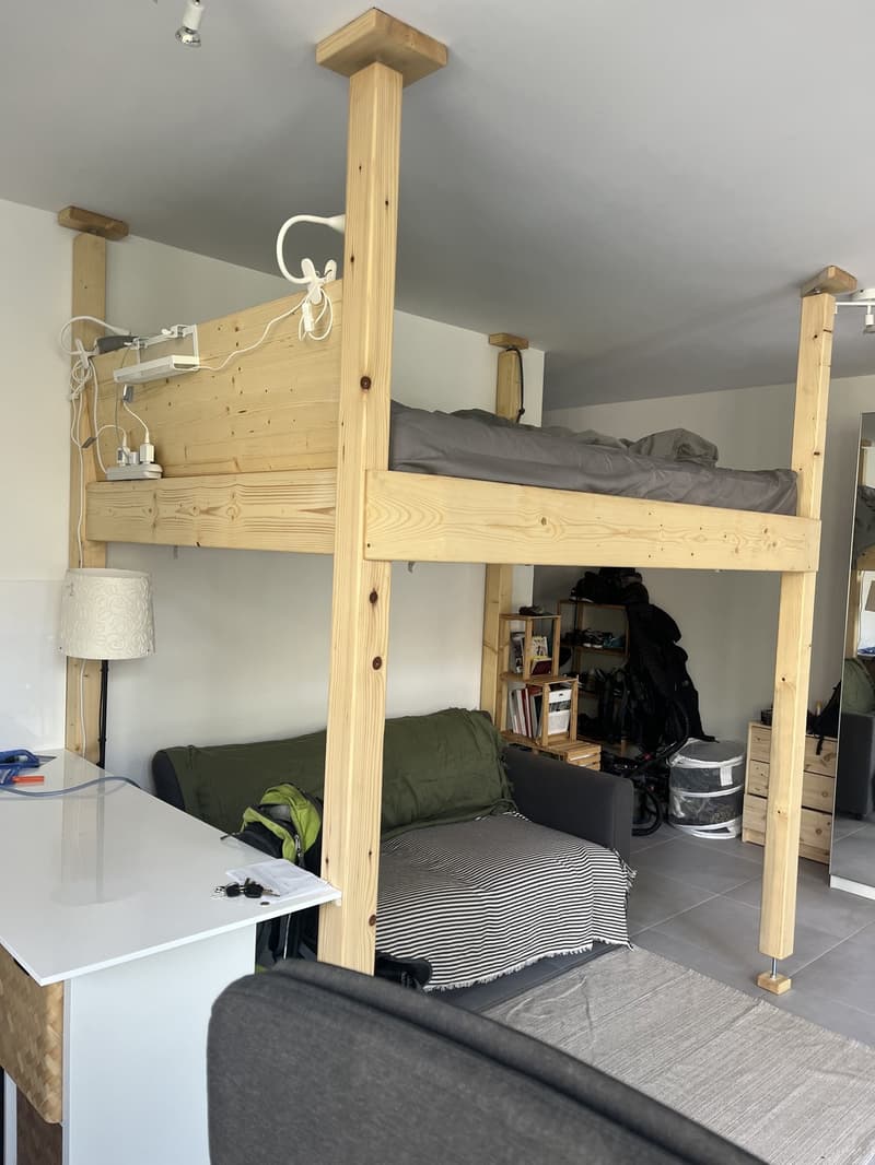 Modern studio 30 m², with balcony, near Vidy and International Olympic (3)