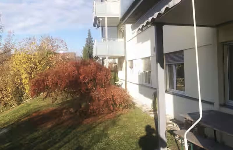 Charmant studio de 1,5 pièces avec jardin et vue sur la ville de Zurich (2)