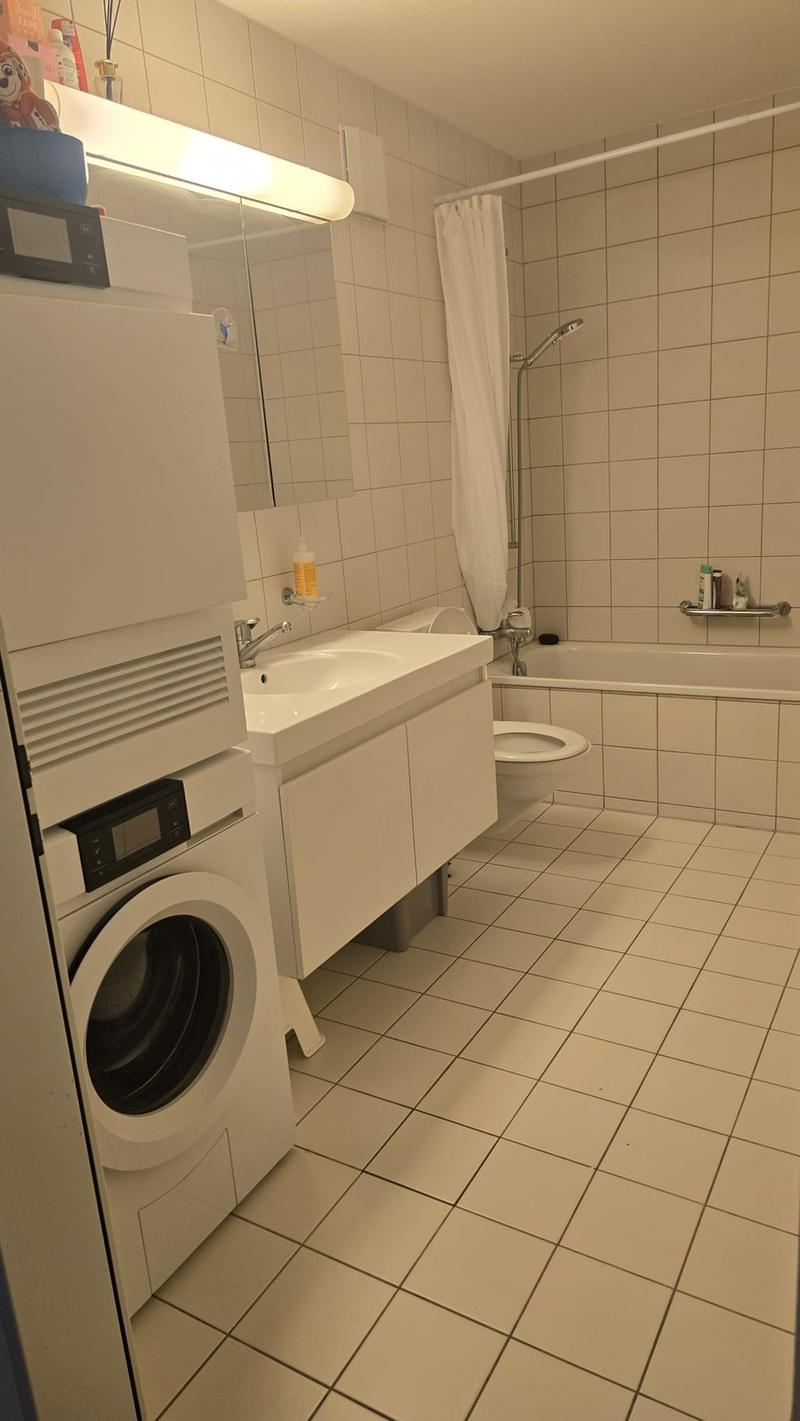 Chambre spacieuse dans un appartement familial de 5,5 pièces au centre d'Oerlikon (7)