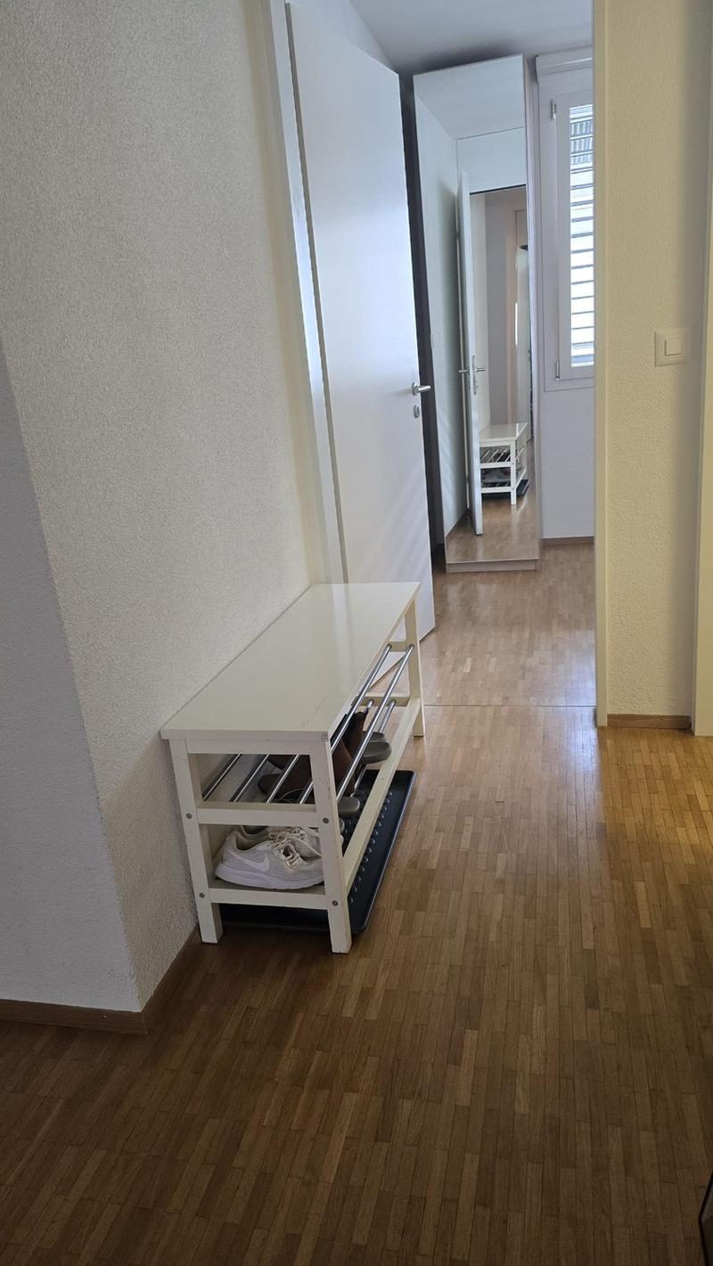 Chambre spacieuse dans un appartement familial de 5,5 pièces au centre d'Oerlikon (2)