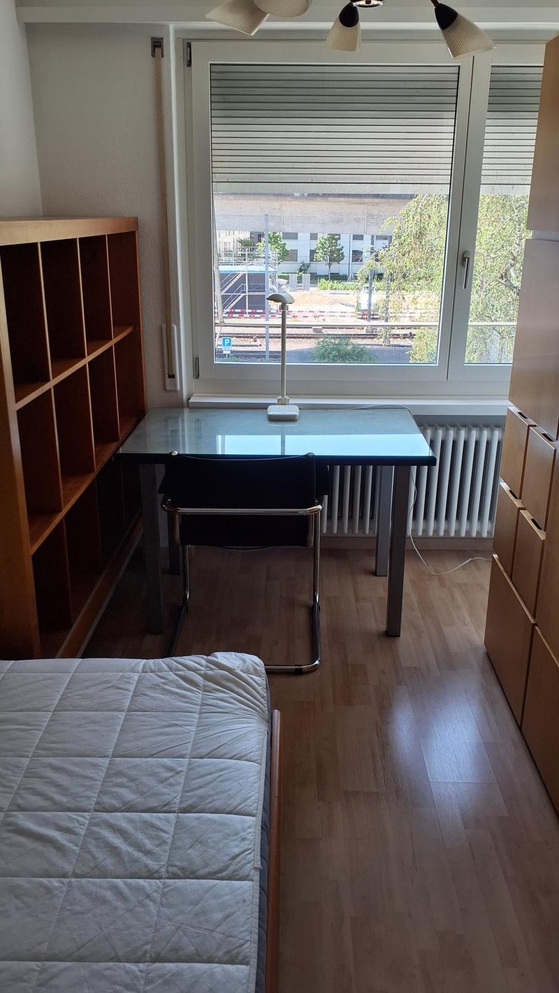 WG-Zimmer in dreier WG in 51/2 Zimmer Wohnung (6)