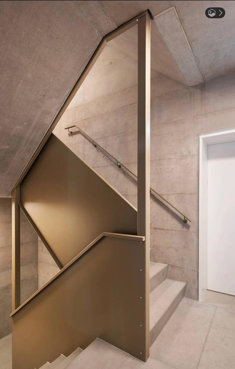 Appartamento moderno e luminoso di 3,5 locali con balcone, ascensore e parcheggio (9)