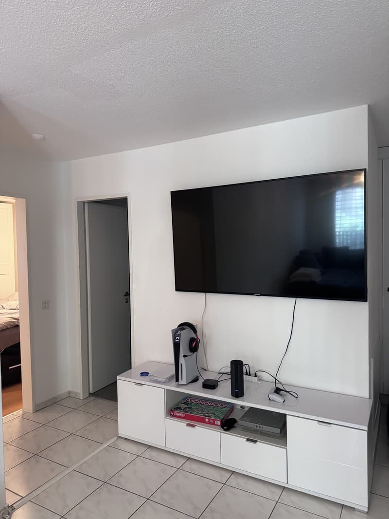 Schönes möbliertes Zimmer mit Balkon in zentralem Altstetten / Beautiful furnished room with balcony in central Altstetten (4)