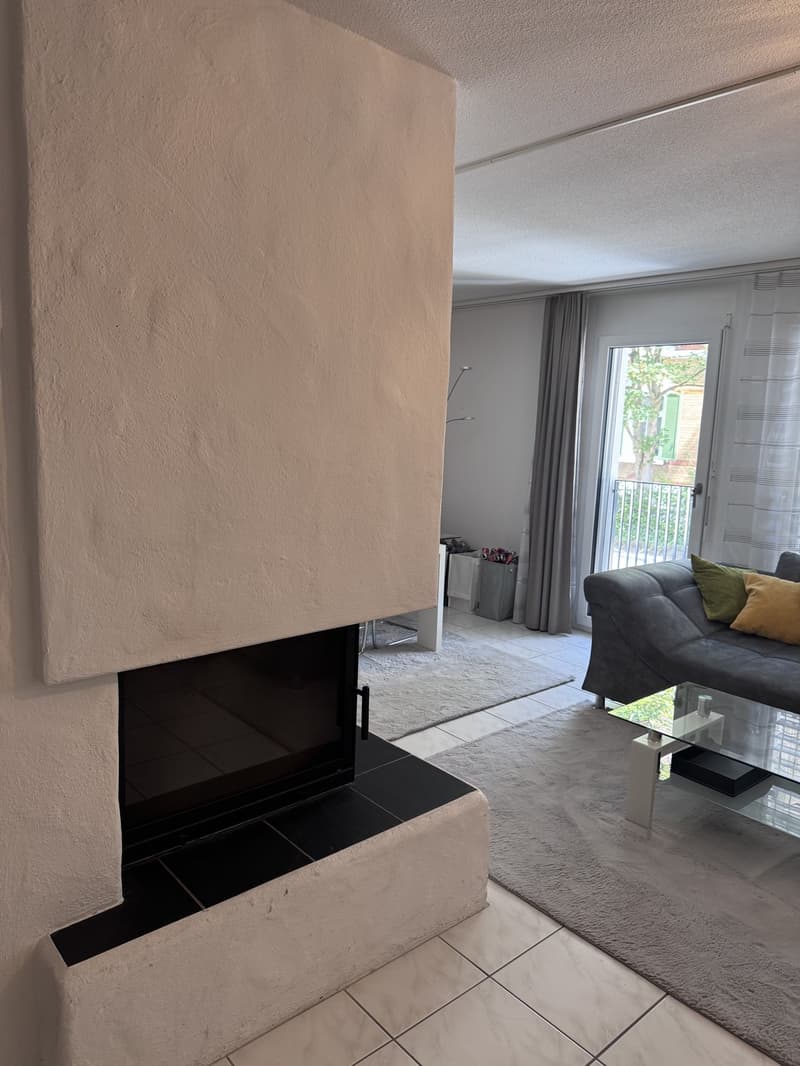 Schönes möbliertes Zimmer mit Balkon in zentralem Altstetten / Beautiful furnished room with balcony in central Altstetten (9)