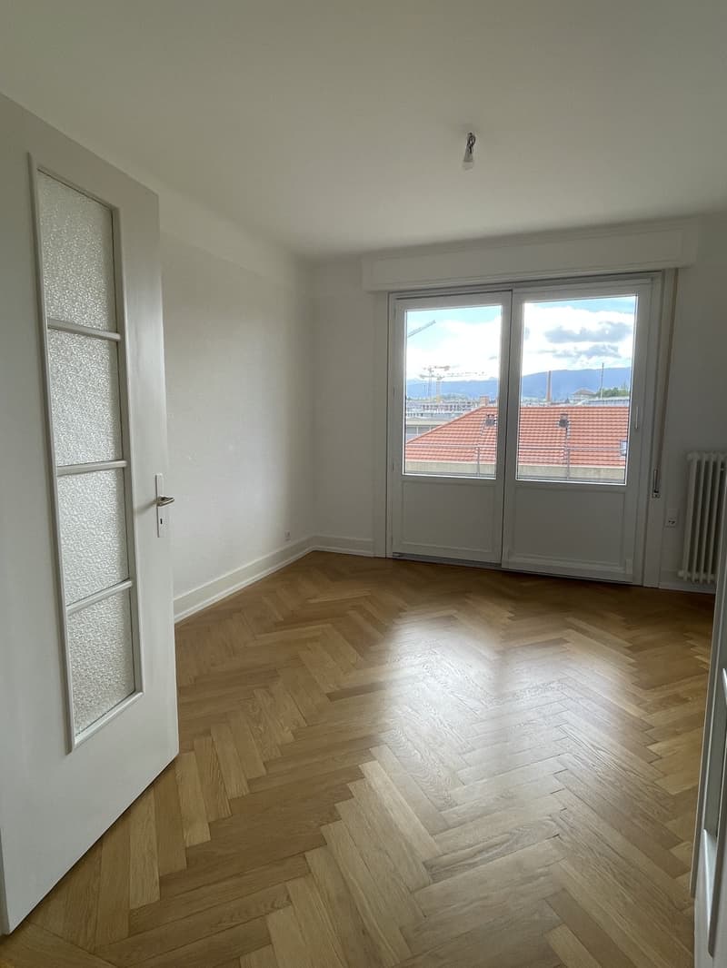 Beautiful 4.5 room old building apartment for rent (1)
