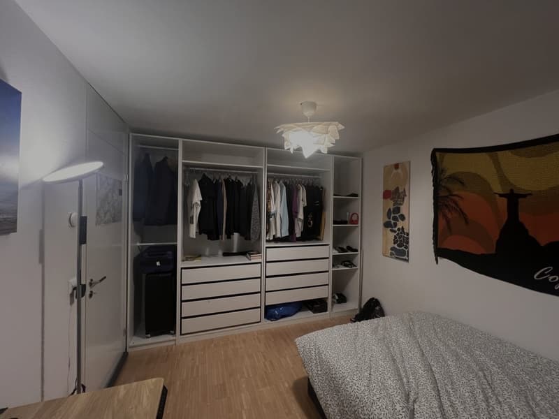Appartement partagé pour débutants professionnels : central (10 min gare principale, 4 min Oerlikon + 5 min aéroport), chambre meublée neuve dans un immeuble neuf (5)