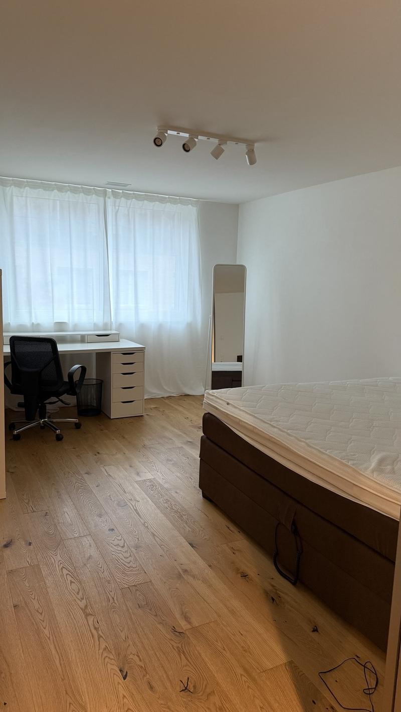 Shared flat room (2)