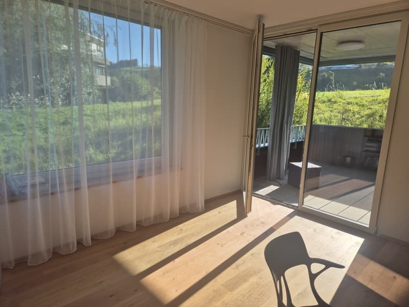 Spacious room with private bathroom in shared apartment (WG) (3)