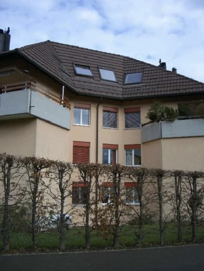 1. Room with private bathroom (4)