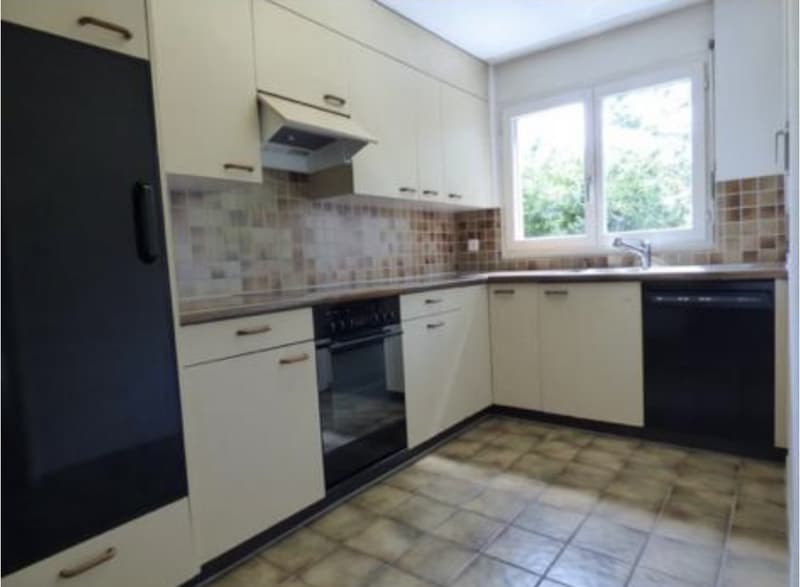 1. Room with private bathroom (10)